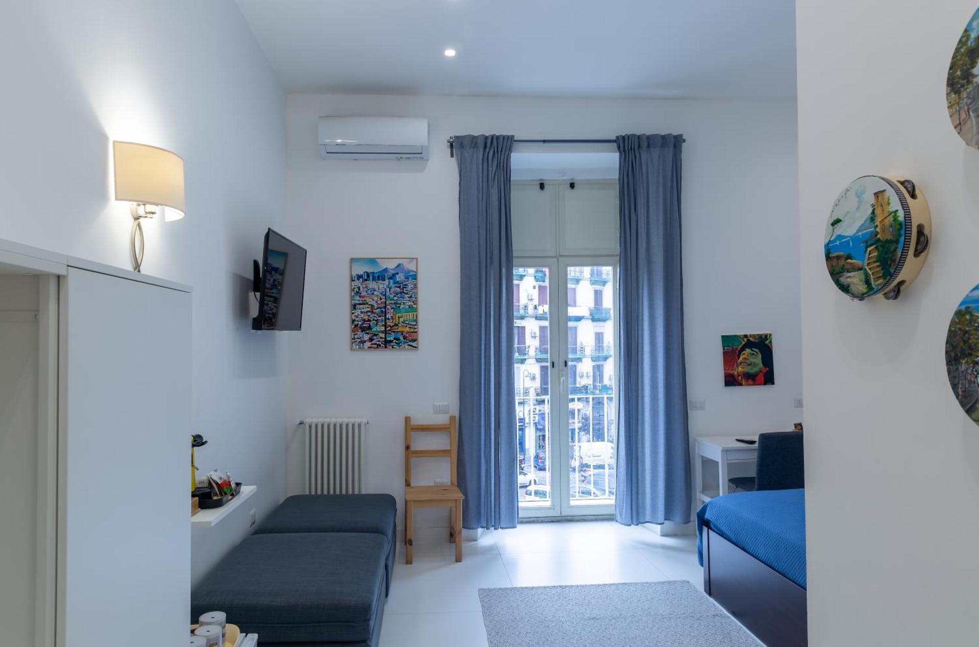 Il Vicoletto Del Castello Hotel Naples Exterior photo